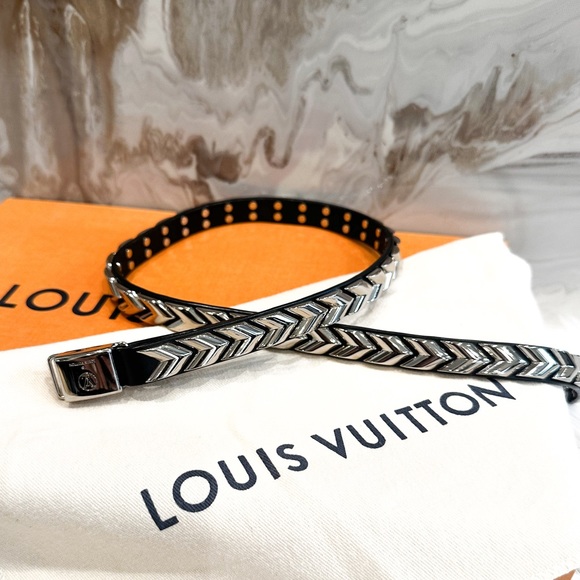 Louis Vuitton Silver Essential V Skinny V Embellished Belt 70/28